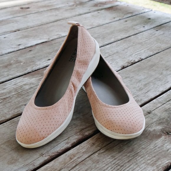 Naturalizer Philippa Perforated Leather Pink Slide on Shoes/ Flats / Sneaker 9M - Picture 1 of 9